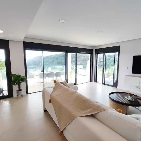 Agora 2-03 에스테포나